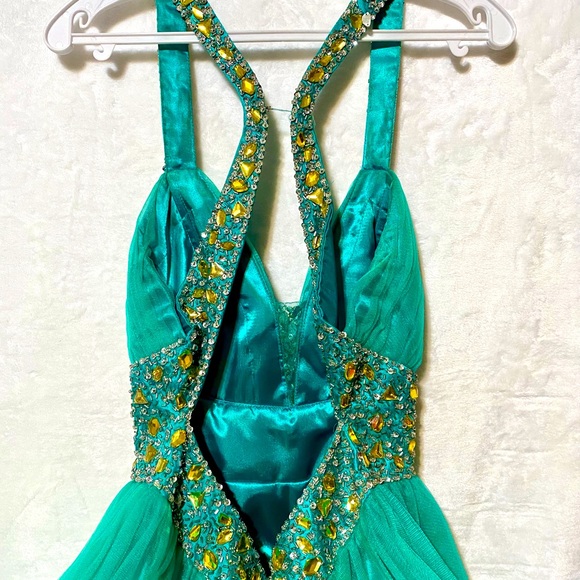 Prom Dress - Picture 3 of 6